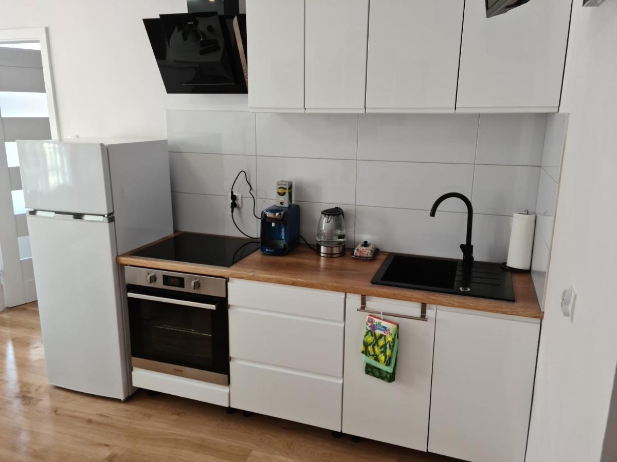 Apartament De Luxe Emily Jelenia Góra Exteriör bild