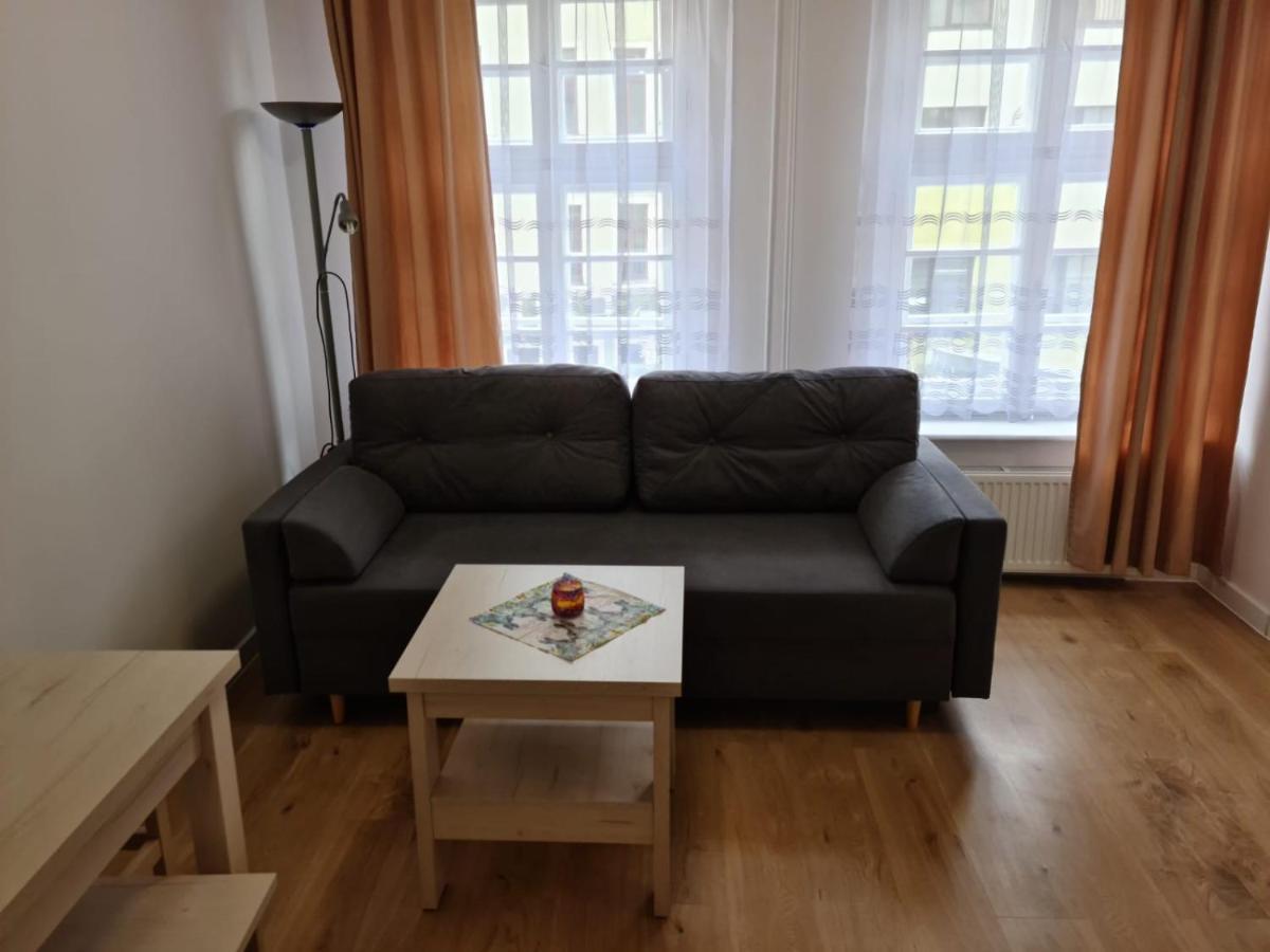 Apartament De Luxe Emily Jelenia Góra Exteriör bild